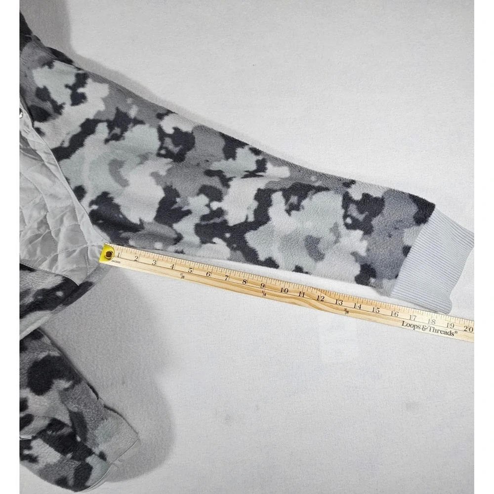 Kyodan Outdoor Womens XXL Grey Camo Fleece Quilted‎ Snap Neck Pullover Jacket